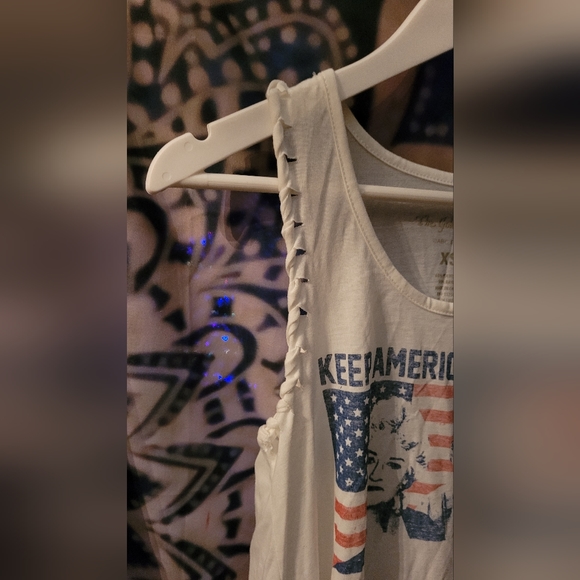 The golden girls womens xs drapey tank white Woven armholes loose fit - Picture 4 of 6